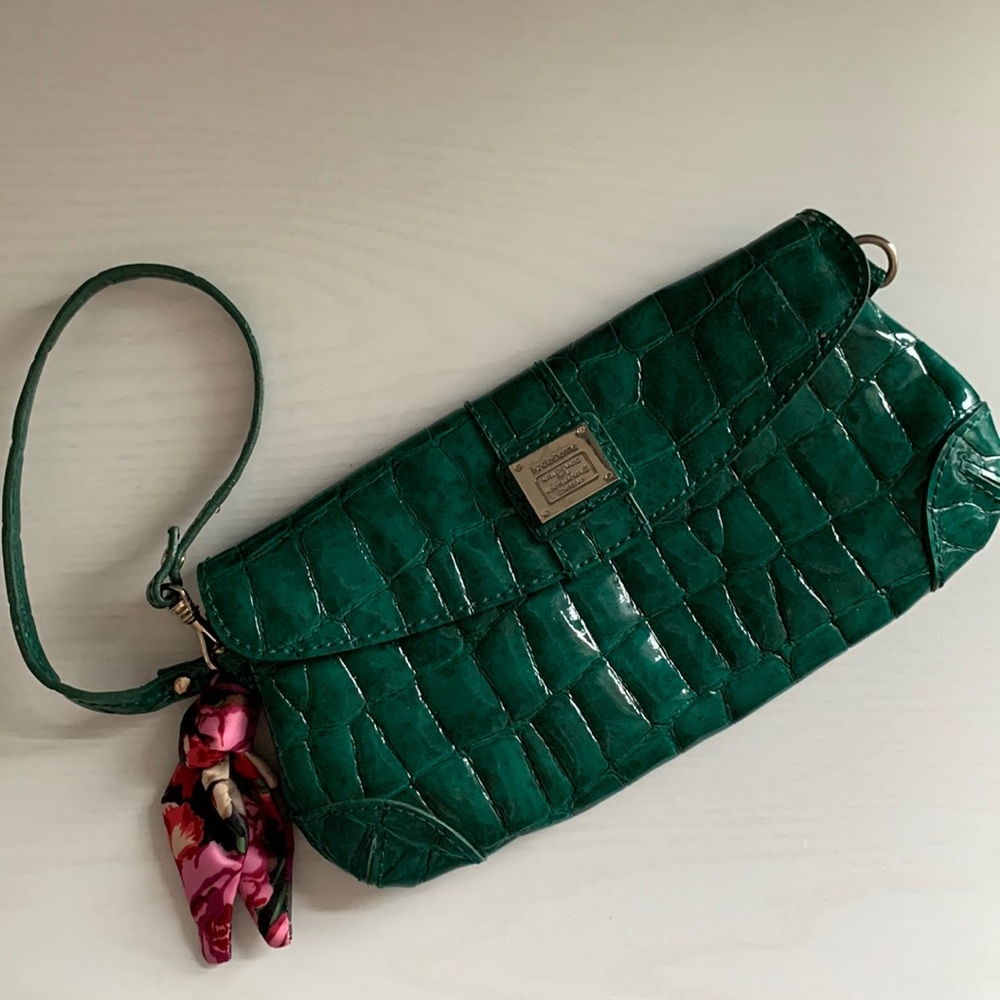 Liz Claiborne wristlet clutch
